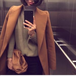 Zara Oversized Wool Turtleneck Sweater in Taupe M